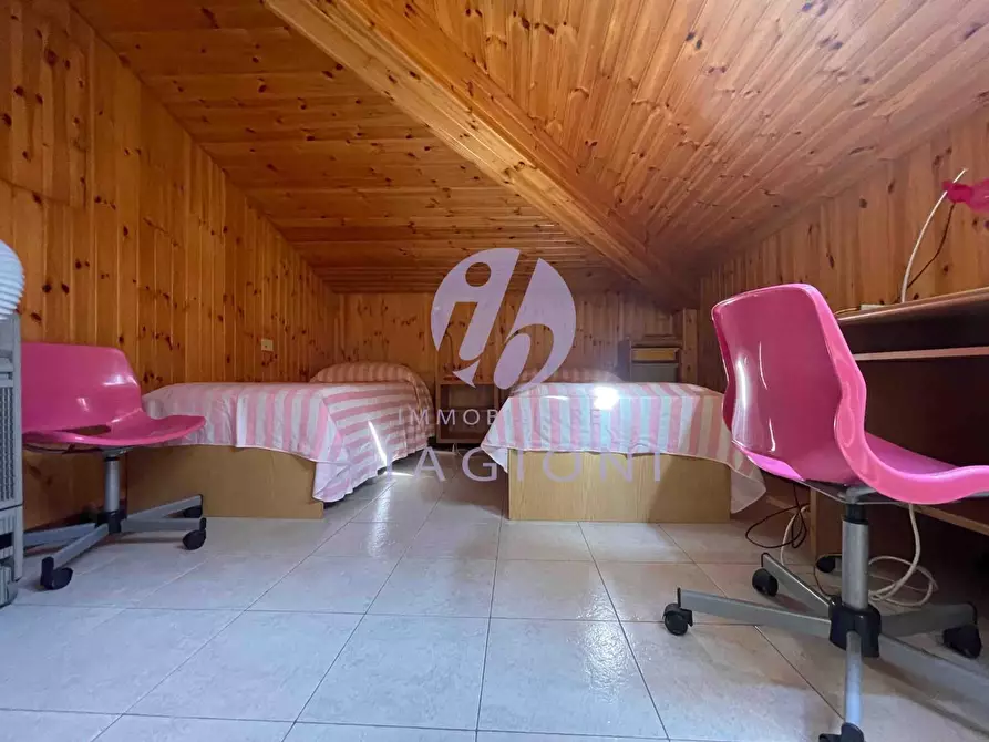 Immagine 22 di Villa in vendita  a Pietrasanta