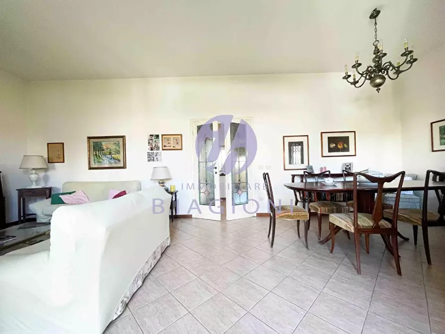 Immagine 12 di Villa in vendita  a Pietrasanta