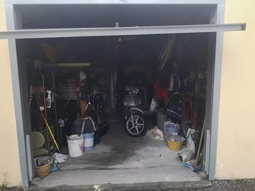 Immagine 23 di Villetta a schiera in vendita  a Vecchiano