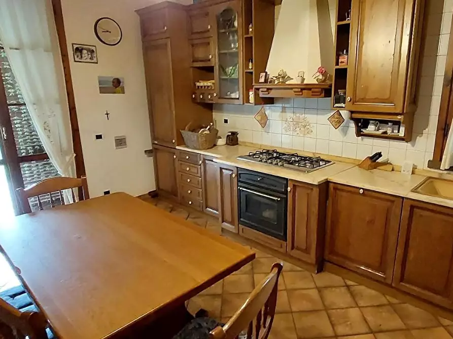 Immagine 7 di Casa colonica in vendita  a Palaia