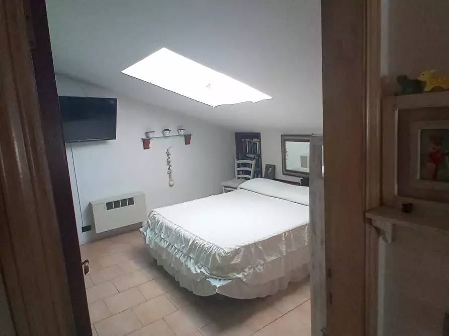 Immagine 4 di Casa indipendente in vendita  a Massa