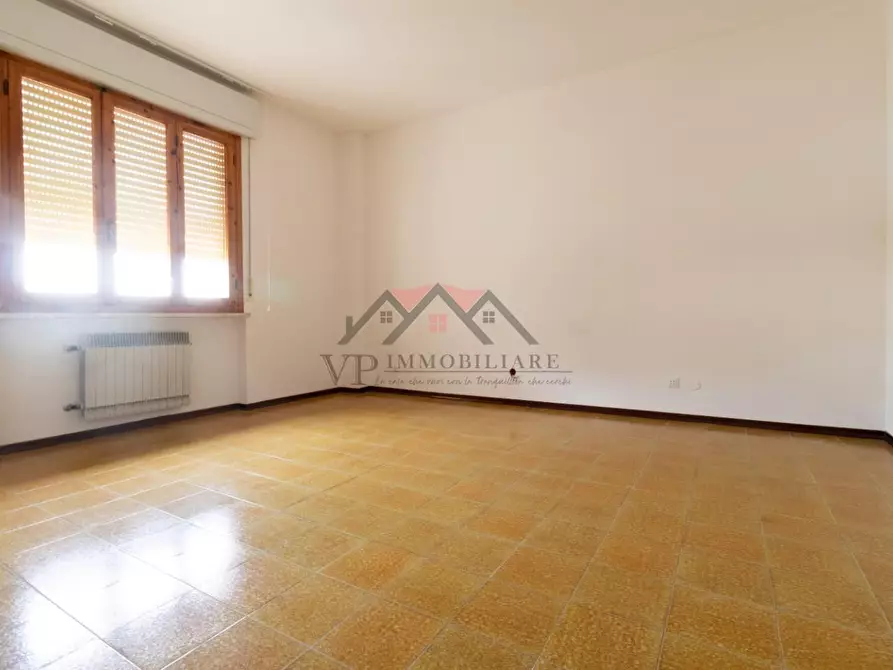 Immagine 4 di Appartamento in vendita  a Pomarance