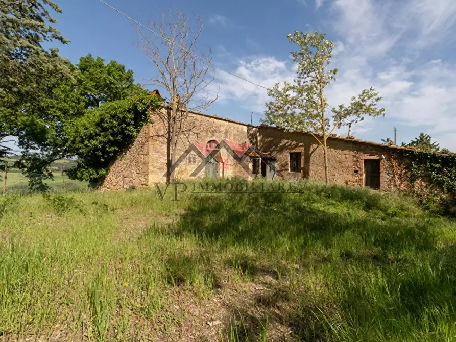 Immagine 7 di Casa colonica in vendita  a Pomarance