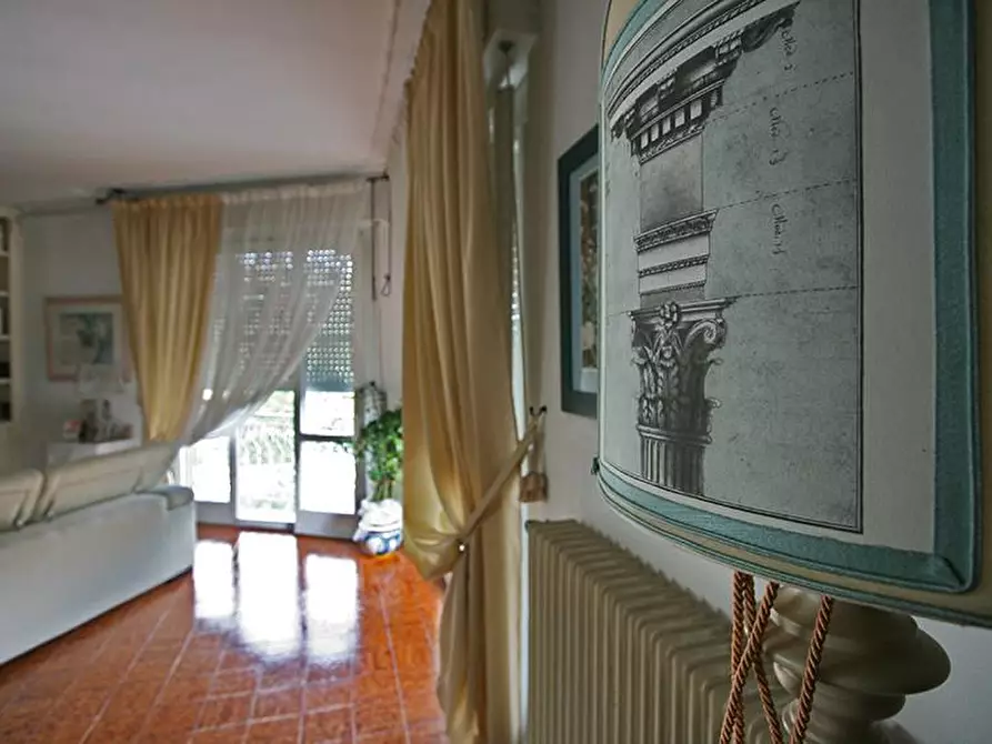 Immagine 9 di Casa bifamiliare in vendita  a Collesalvetti