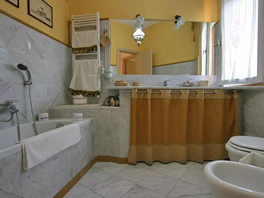 Immagine 15 di Casa bifamiliare in vendita  a Collesalvetti