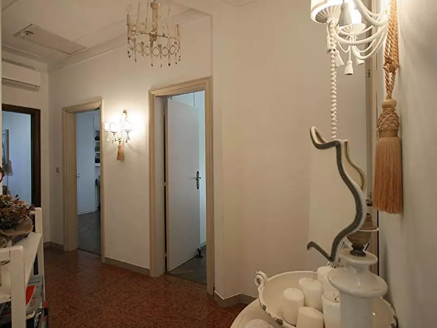 Immagine 10 di Casa bifamiliare in vendita  a Collesalvetti