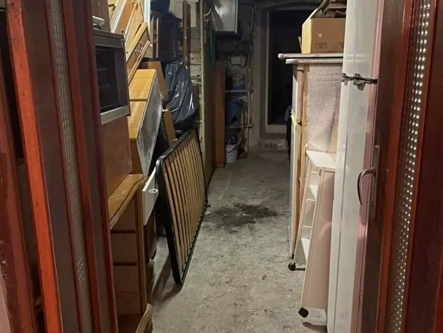 Immagine 5 di Appartamento in vendita  a Carrara