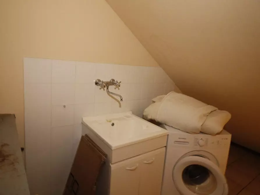 Immagine 11 di Appartamento in vendita  a Colle Di Val D'elsa