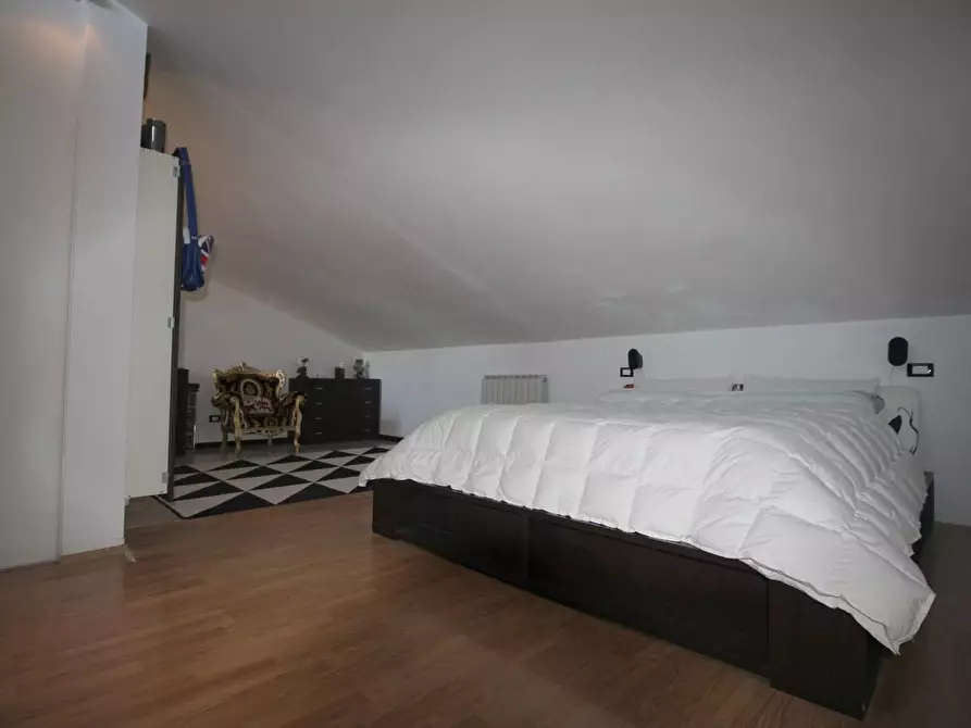 Immagine 4 di Appartamento in vendita  a Castelnuovo Berardenga