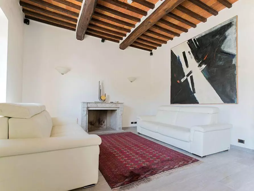 Immagine 2 di Villa in affitto  a Forte Dei Marmi