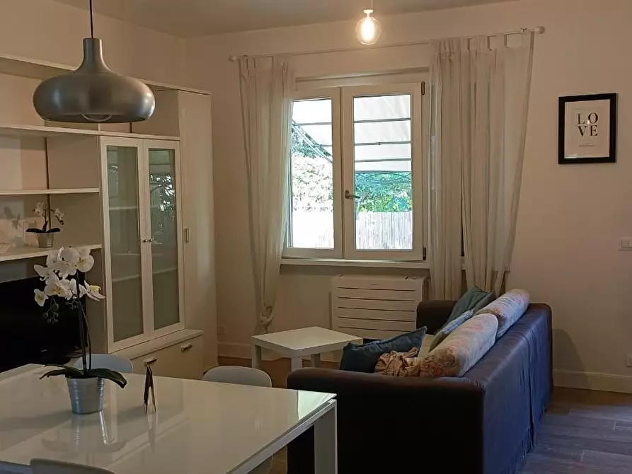 Immagine 4 di Casa bifamiliare in vendita  a Pietrasanta