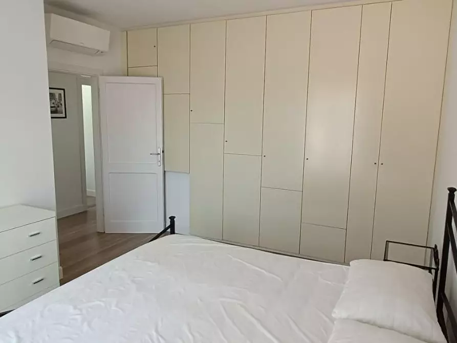 Immagine 8 di Casa bifamiliare in vendita  a Pietrasanta