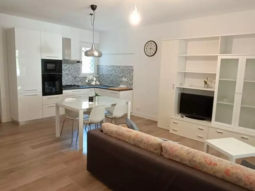 Immagine 2 di Casa bifamiliare in vendita  a Pietrasanta