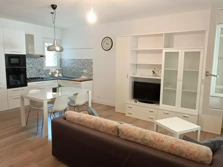 Immagine 3 di Casa bifamiliare in vendita  a Pietrasanta