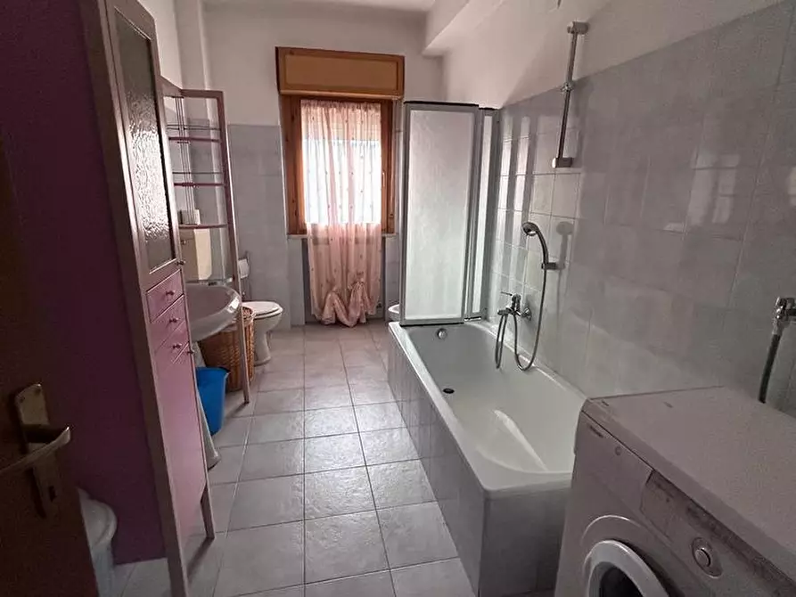 Immagine 4 di Appartamento in vendita  a Aulla