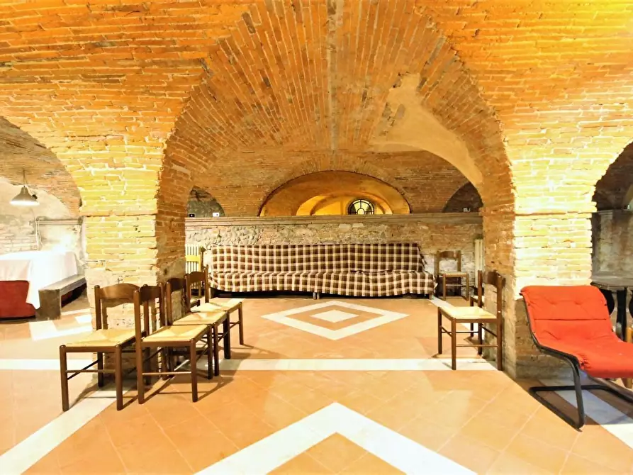 Immagine 36 di Appartamento in vendita  a Lucca