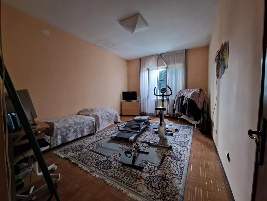 Immagine 17 di Casa indipendente in vendita  a Sarzana