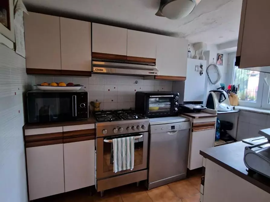 Immagine 19 di Casa indipendente in vendita  a Sarzana