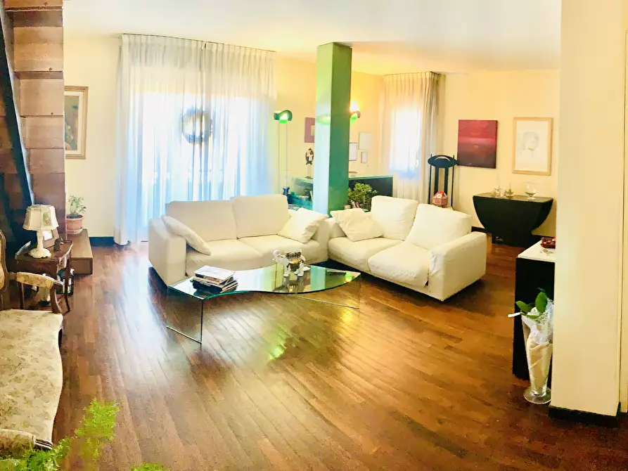 Immagine 30 di Appartamento in vendita  a Empoli