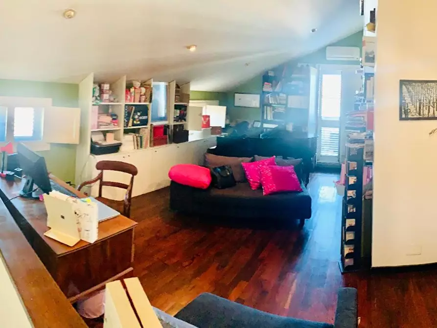 Immagine 39 di Appartamento in vendita  a Empoli