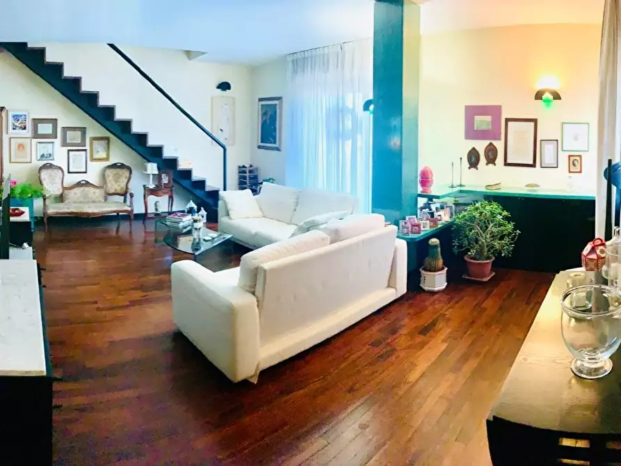 Immagine 7 di Appartamento in vendita  a Empoli