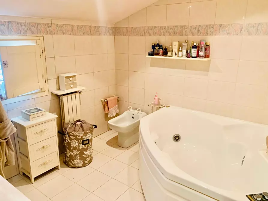 Immagine 41 di Appartamento in vendita  a Empoli