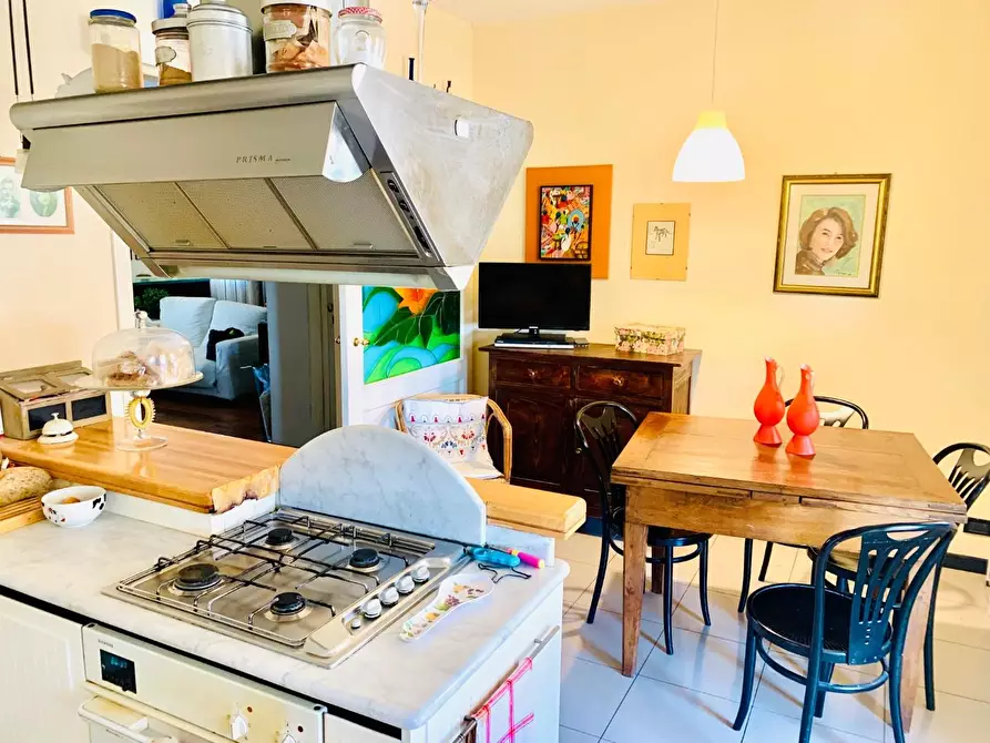 Immagine 11 di Appartamento in vendita  a Empoli