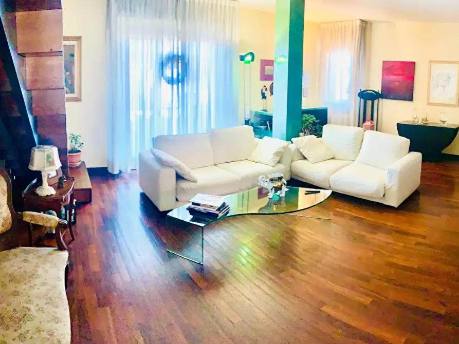 Immagine 2 di Appartamento in vendita  a Empoli