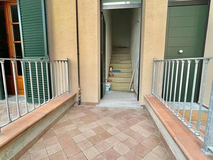 Immagine 8 di Appartamento in vendita  a Montopoli In Val D'arno