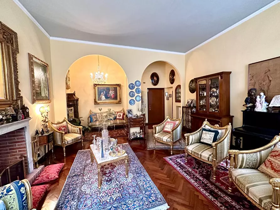 Immagine 28 di Appartamento in vendita  a Lucca