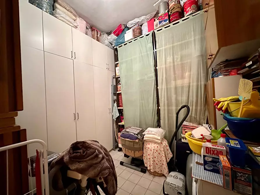 Immagine 41 di Appartamento in vendita  a Lucca