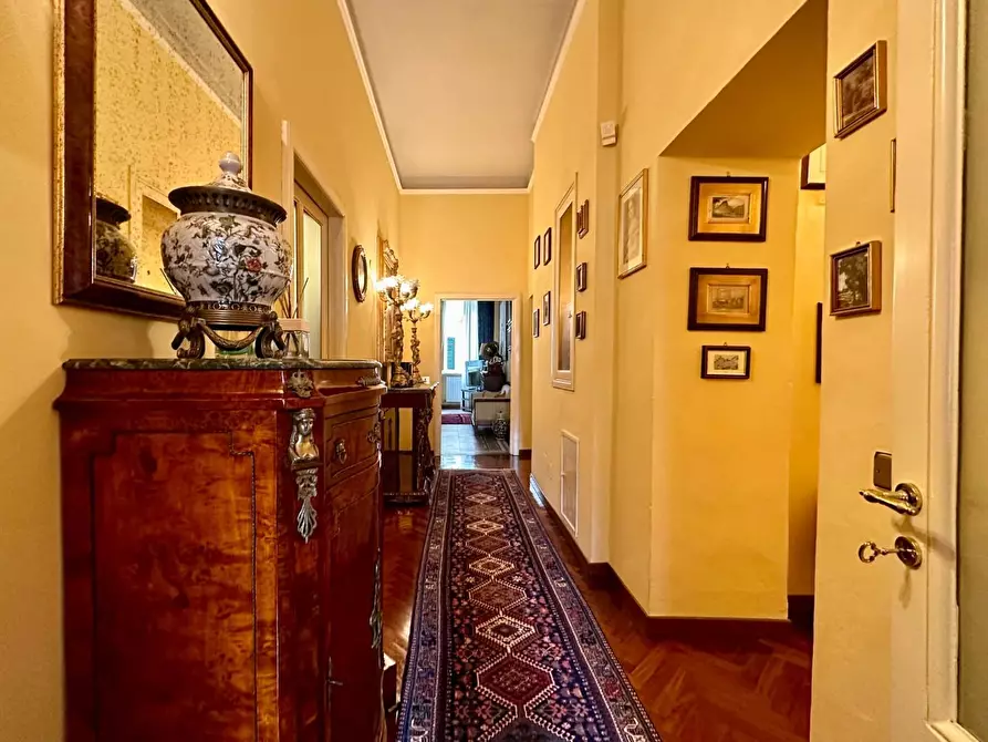 Immagine 34 di Appartamento in vendita  a Lucca