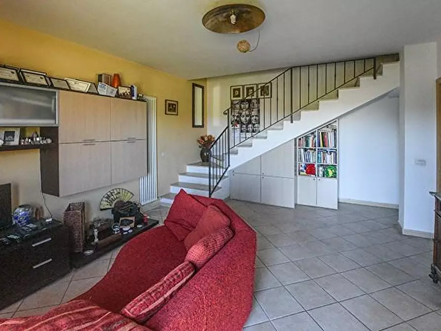 Immagine 3 di Porzione di casa in vendita  a Murlo