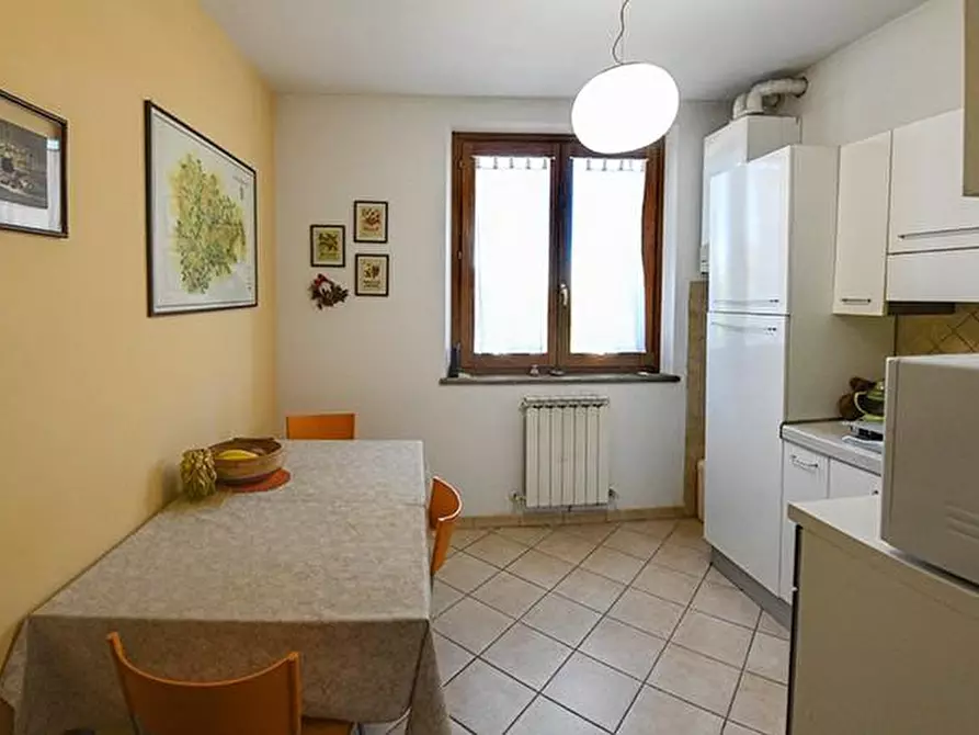 Immagine 4 di Porzione di casa in vendita  a Murlo