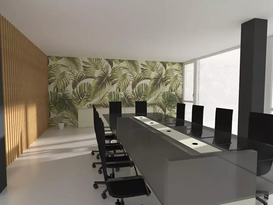 Immagine 3 di Ufficio in affitto  a Lucca