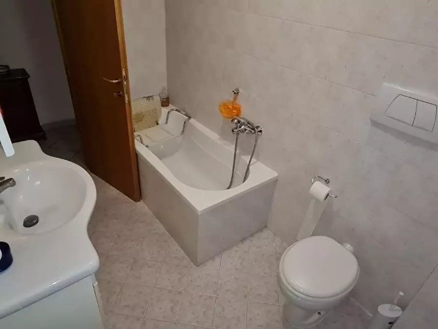 Immagine 14 di Appartamento in vendita  a Monteriggioni