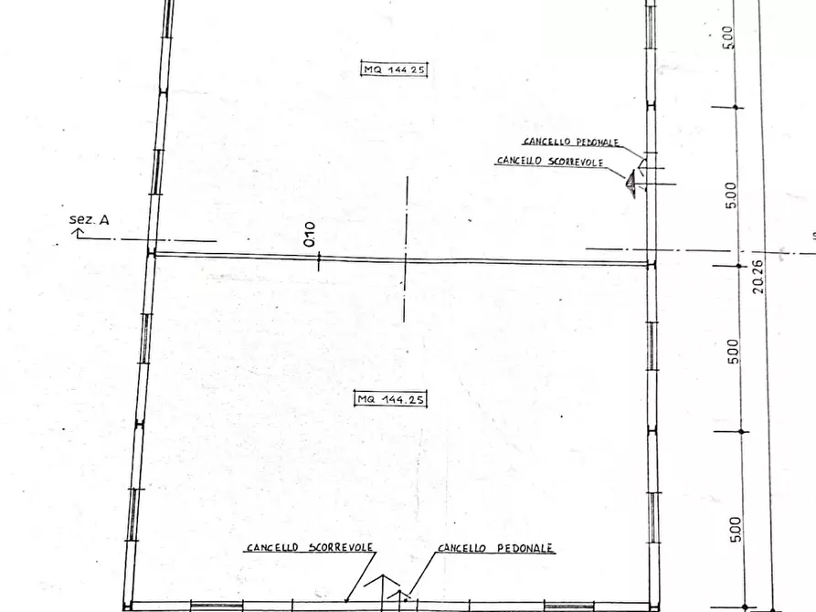 Immagine 3 di Attività artigianale in vendita  a Massa