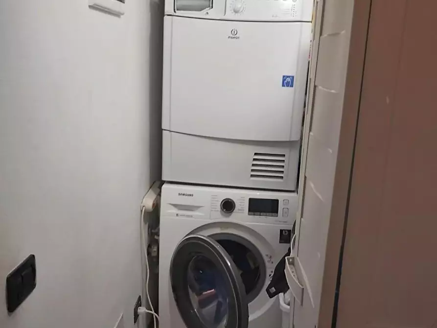 Immagine 6 di Porzione di casa in vendita  a Carrara