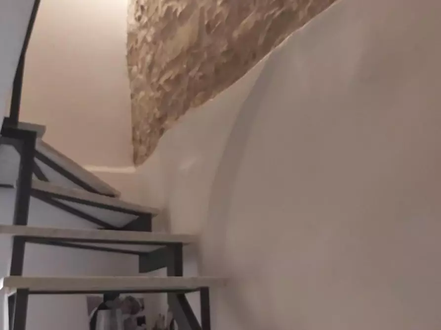 Immagine 3 di Porzione di casa in vendita  a Carrara