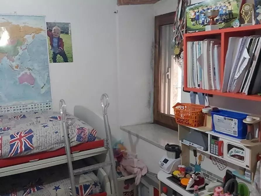 Immagine 9 di Porzione di casa in vendita  a Carrara