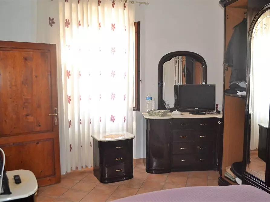 Immagine 13 di Appartamento in vendita  a Poggibonsi