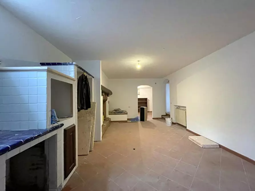 Immagine 90 di Villa in vendita  a Camaiore