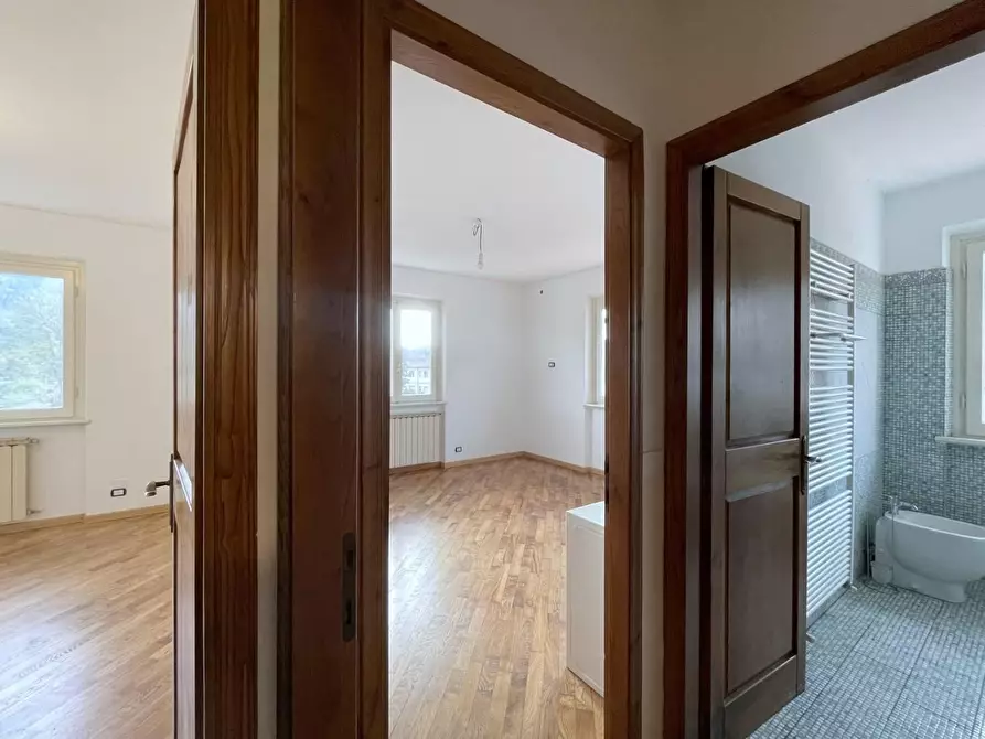 Immagine 64 di Villa in vendita  a Camaiore