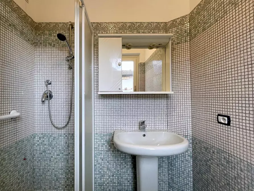 Immagine 61 di Villa in vendita  a Camaiore