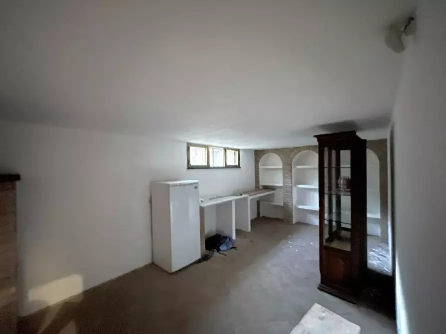 Immagine 88 di Villa in vendita  a Camaiore