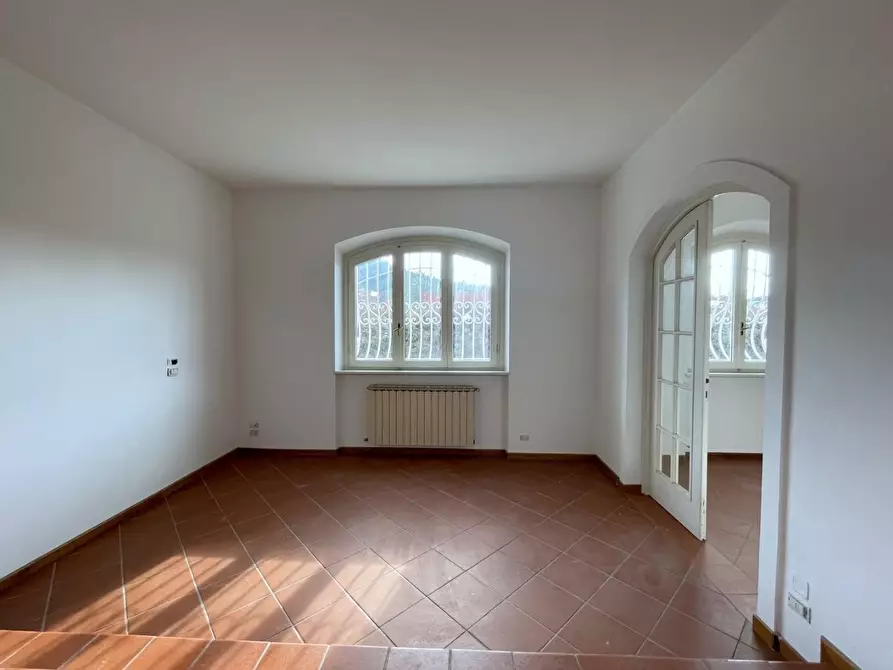 Immagine 30 di Villa in vendita  a Camaiore