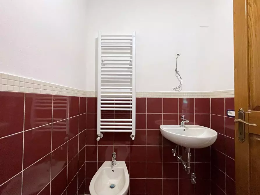 Immagine 46 di Villa in vendita  a Camaiore