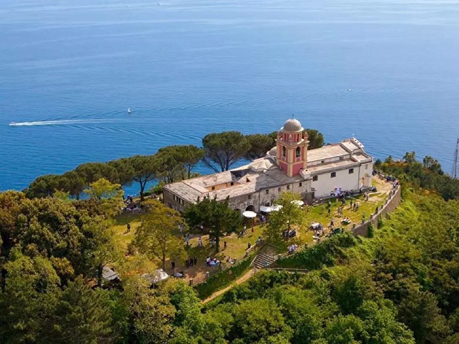 Immagine 1 di Casa colonica in vendita  a Riomaggiore