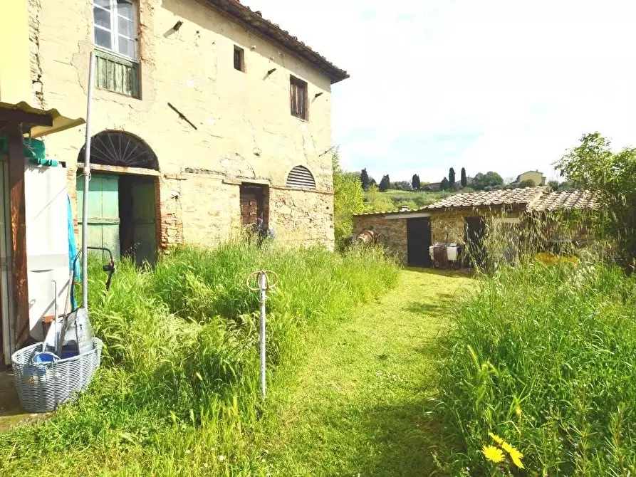 Immagine 2 di Deposito in vendita  a Capannori