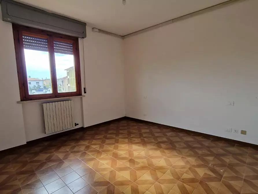 Immagine 9 di Appartamento in vendita  a Pisa